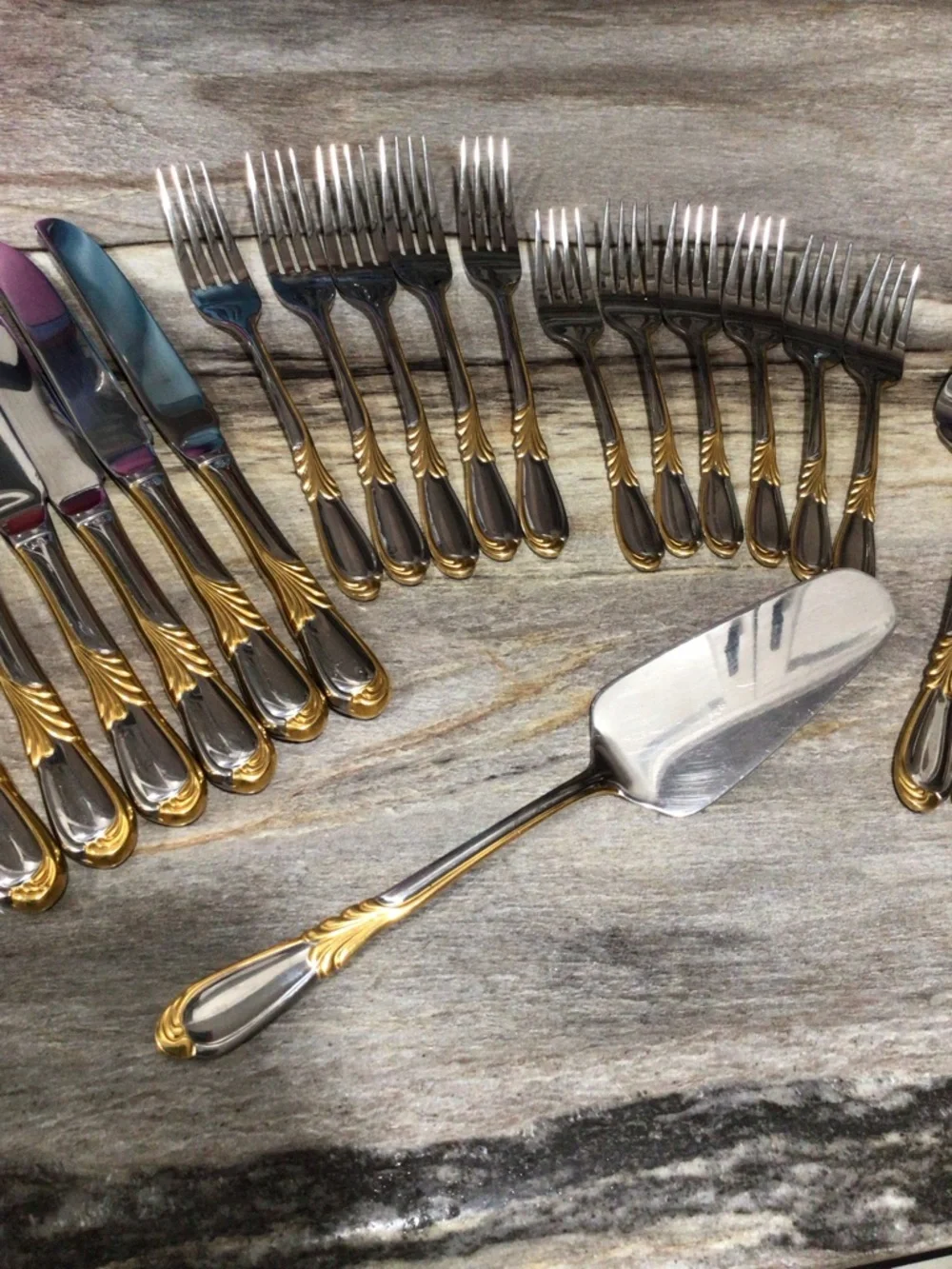 Vintage Retroneu Linda Gold Accent Flatware Korea Stainless YOUR CHOICE.